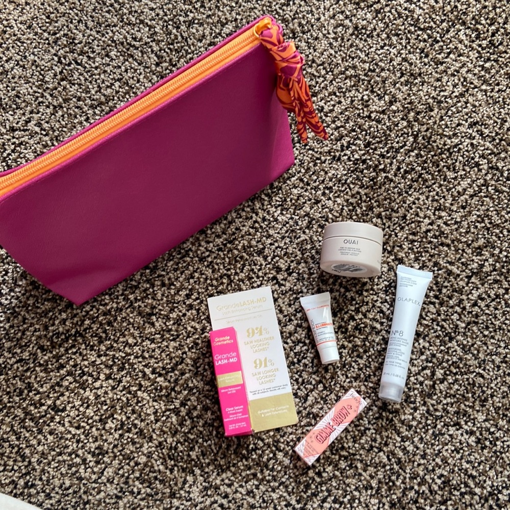 Hair and Brow Beauty Bundle feat. Olaplex and Ouai Samples